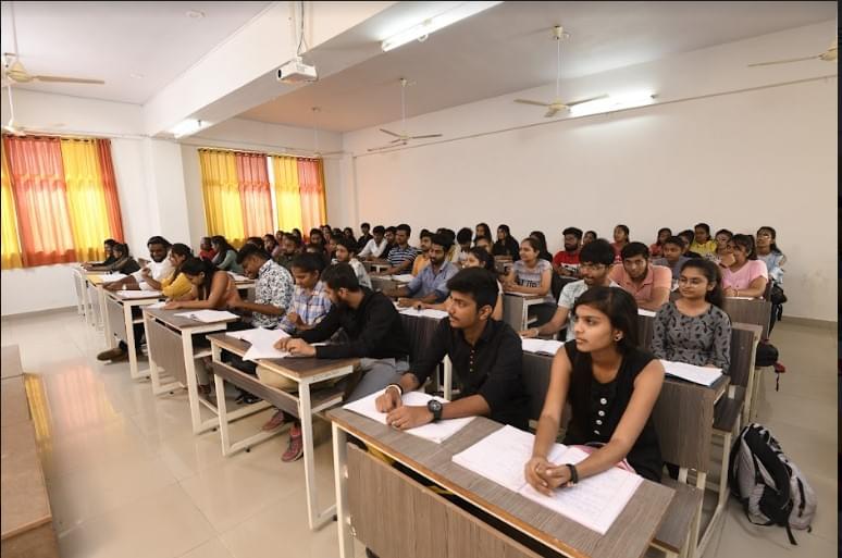 Indrashil University Rajpur Kadi Classrooms photo 10
